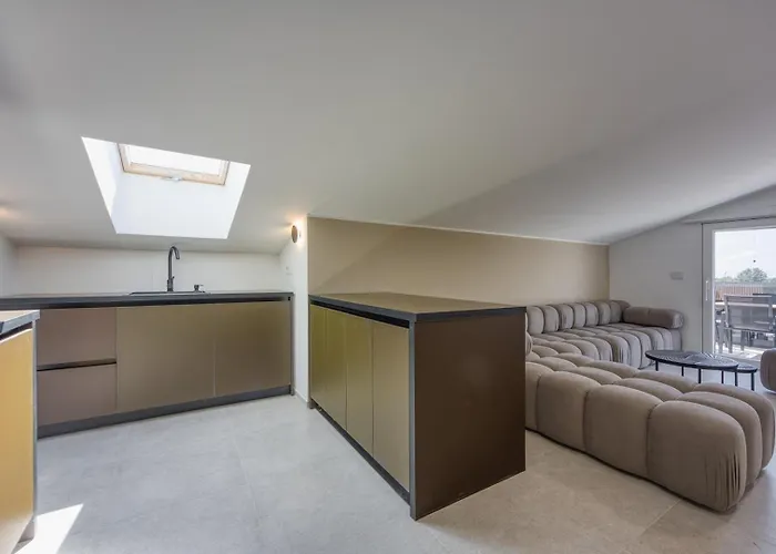 펜션 Elisadora 포레치