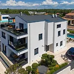 Elisadora Casa de Férias *