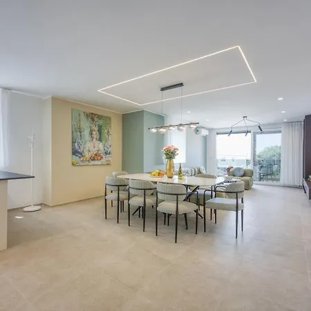 Semesterbostad Elisadora *